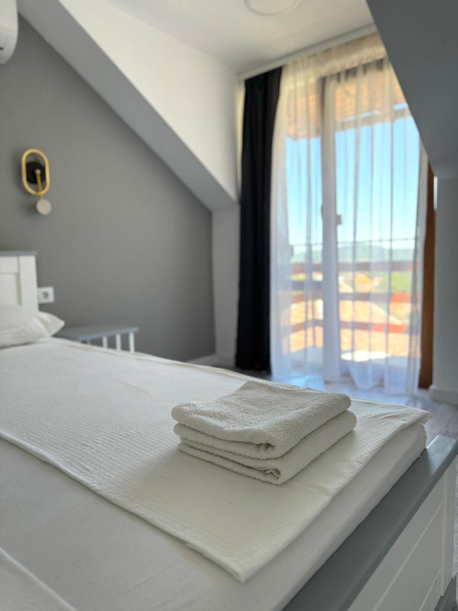 Casa Presecan Talmacel Luaran gambar
